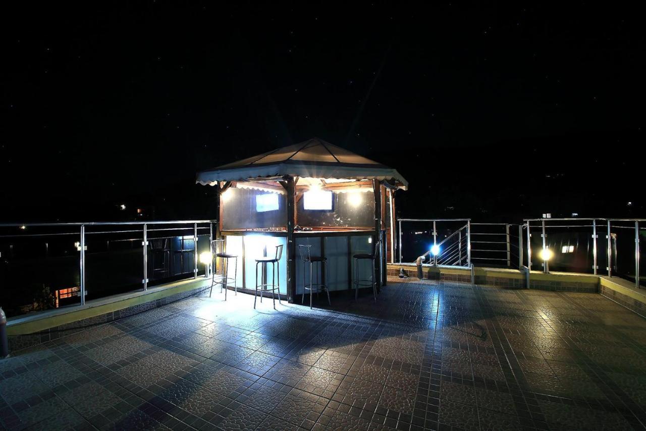 Apartament Deluxemaisonettes In Panoramic Roof Complex Bałczik Zewnętrze zdjęcie